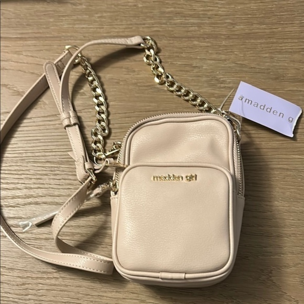 NWT Madden Girl taupe crossbody purse with gold strap